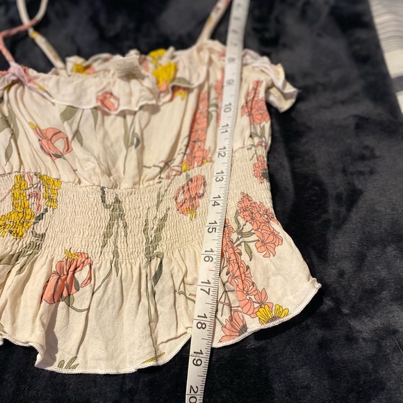 Urban Romantics Cami Style Tank - Picture 5 of 5